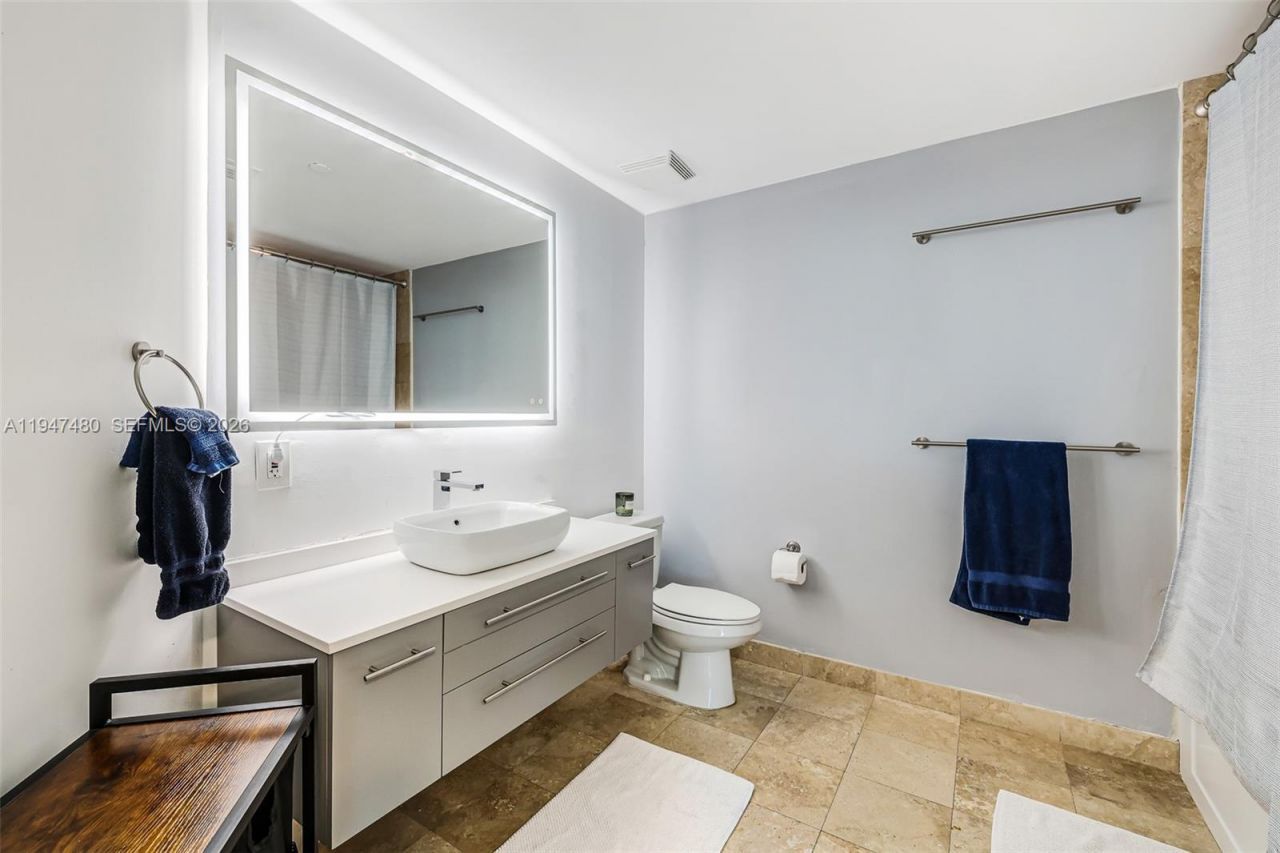 350 S Miami Ave, Unit 2104, Miami, FL 33130 Photo