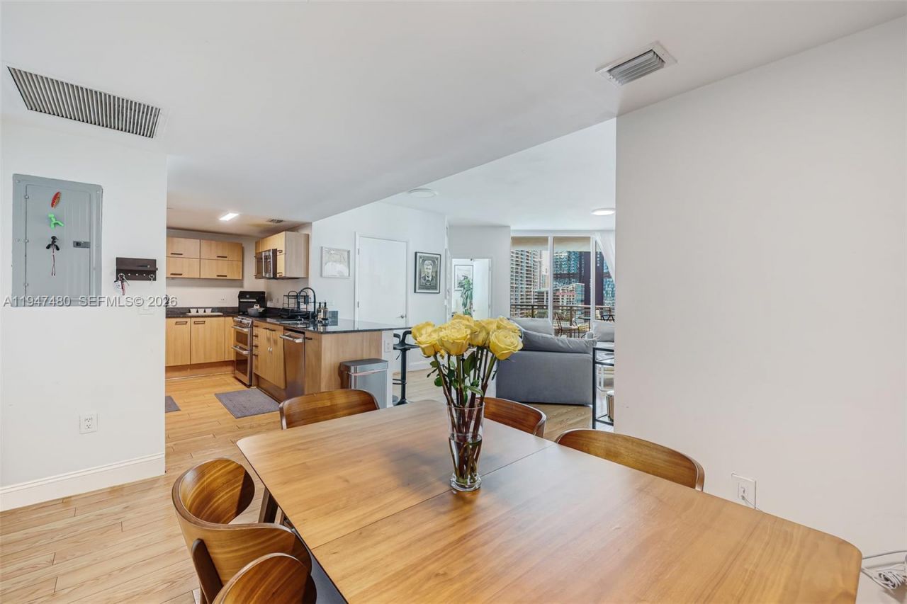 350 S Miami Ave, Unit 2104, Miami, FL 33130 Photo