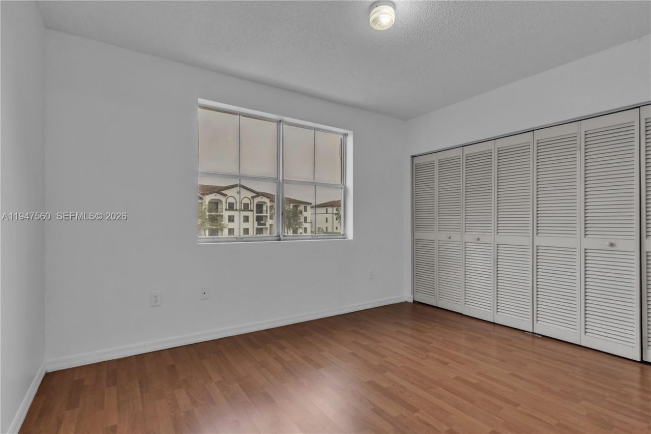 9193 Fontainebleau Blvd, Unit 209, Miami, FL 33172 Photo