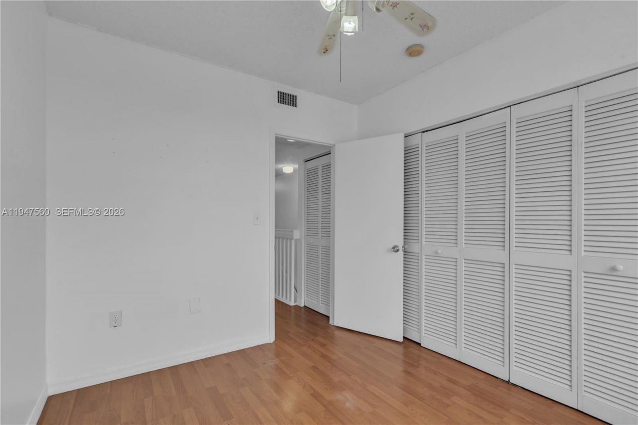 9193 Fontainebleau Blvd, Unit 209, Miami, FL 33172 Photo