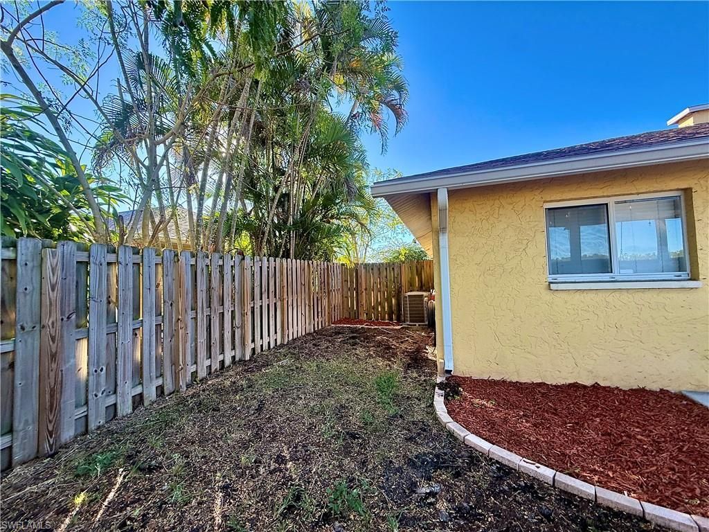 10192 Shade Tree Ct, Bonita Springs, FL 34135 Photo