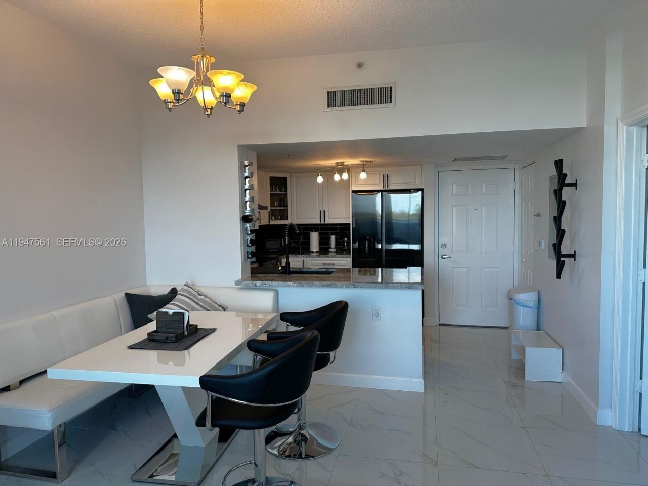 3000 Coral Way, Unit 421, Miami, FL 33145 Photo
