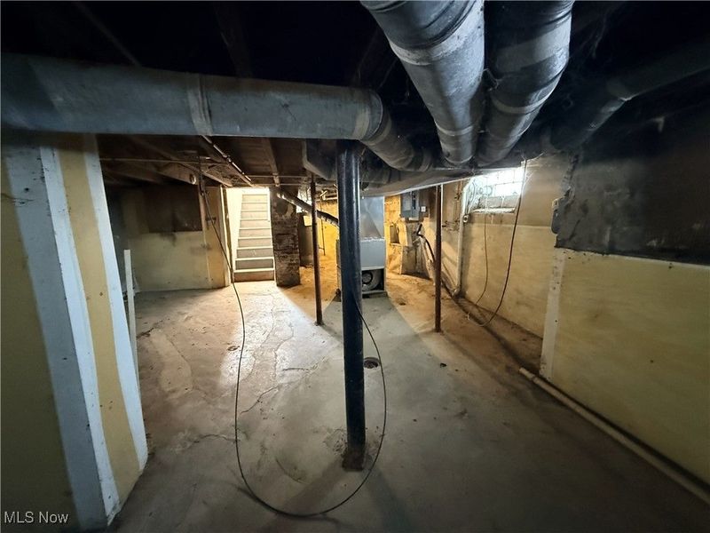 8200 Beman Avenue, Cleveland, OH 44105 Photo 17