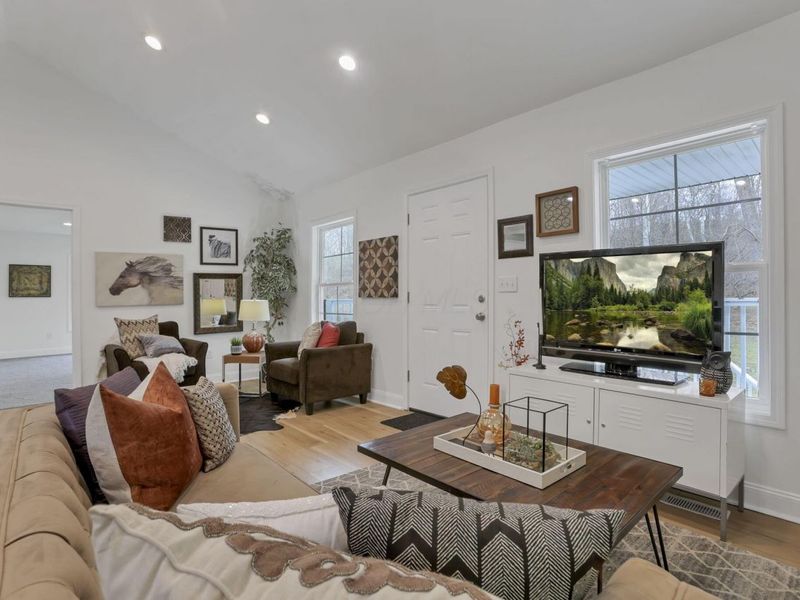 4075 Gun Barrel Road NE, Rushville, OH 43150 Photo 6