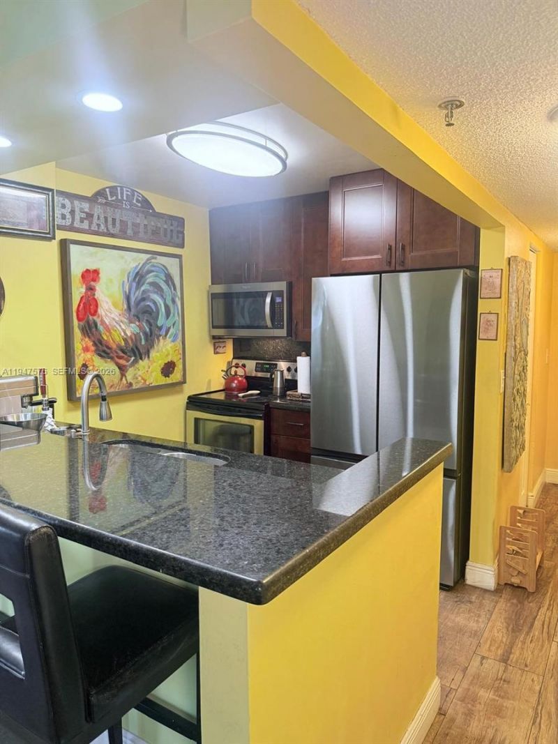 800 N Miami Ave, Unit E-609, Miami, FL 33136 Photo