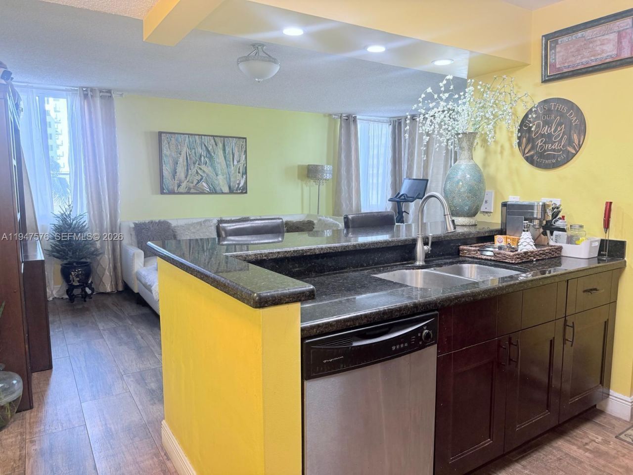 800 N Miami Ave, Unit E-609, Miami, FL 33136 Photo