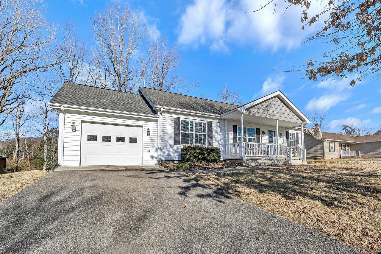 350 Leanor St, Rocky Mount, VA 24151 Main Photo