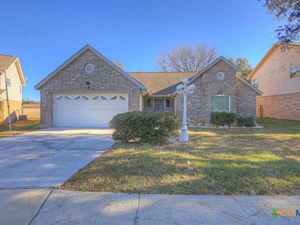 5018 Wedgewood Drive , Schertz, TX 78108