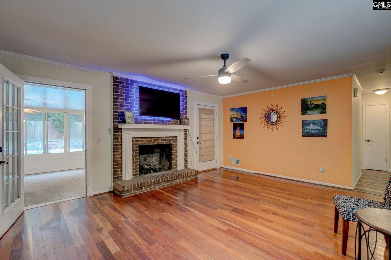 311 Duchess Trail  Photo 14