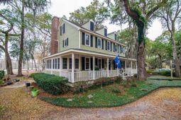 1808 Laurel Trail photo 4