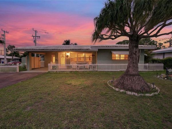 150 SE 5th Ct, Pompano Beach, FL 33060