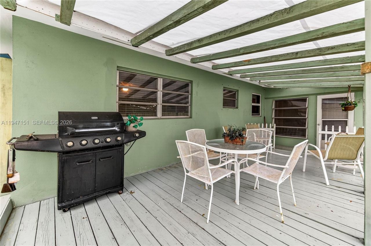 150 SE 5th Ct, Pompano Beach, FL 33060 Photo