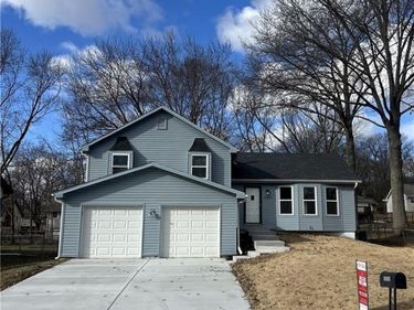 6506 N Delta Avenue, Kansas City, MO 64151