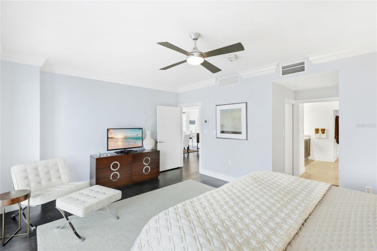 455 Longboat Club Road, Unit 408, Longboat Key, FL 34228 Photo