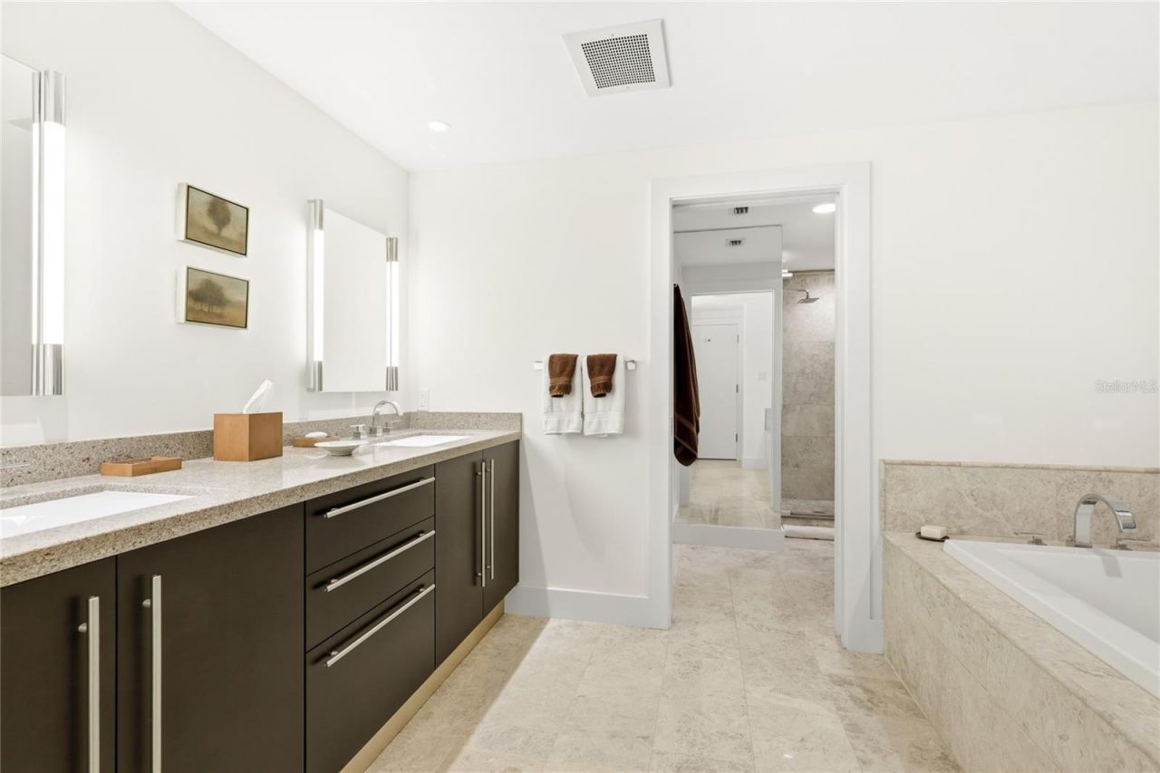 455 Longboat Club Road, Unit 408, Longboat Key, FL 34228 Photo