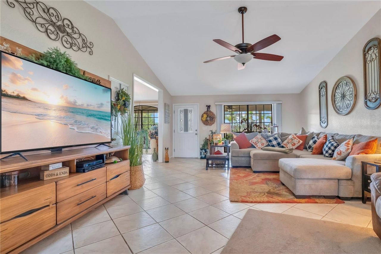 2067 Lake Juanita Road, Seville, FL 32190 Photo