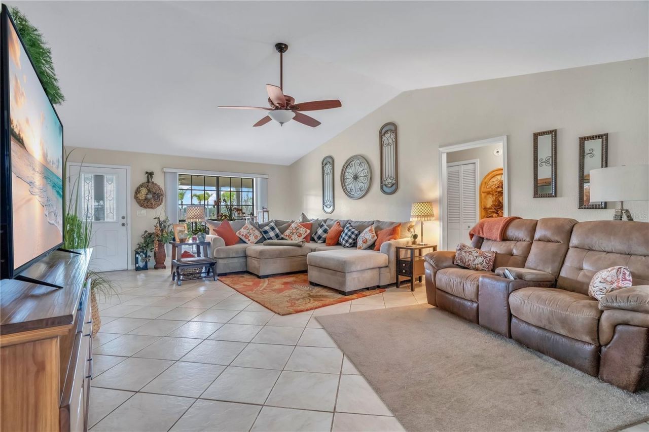 2067 Lake Juanita Road, Seville, FL 32190 Photo