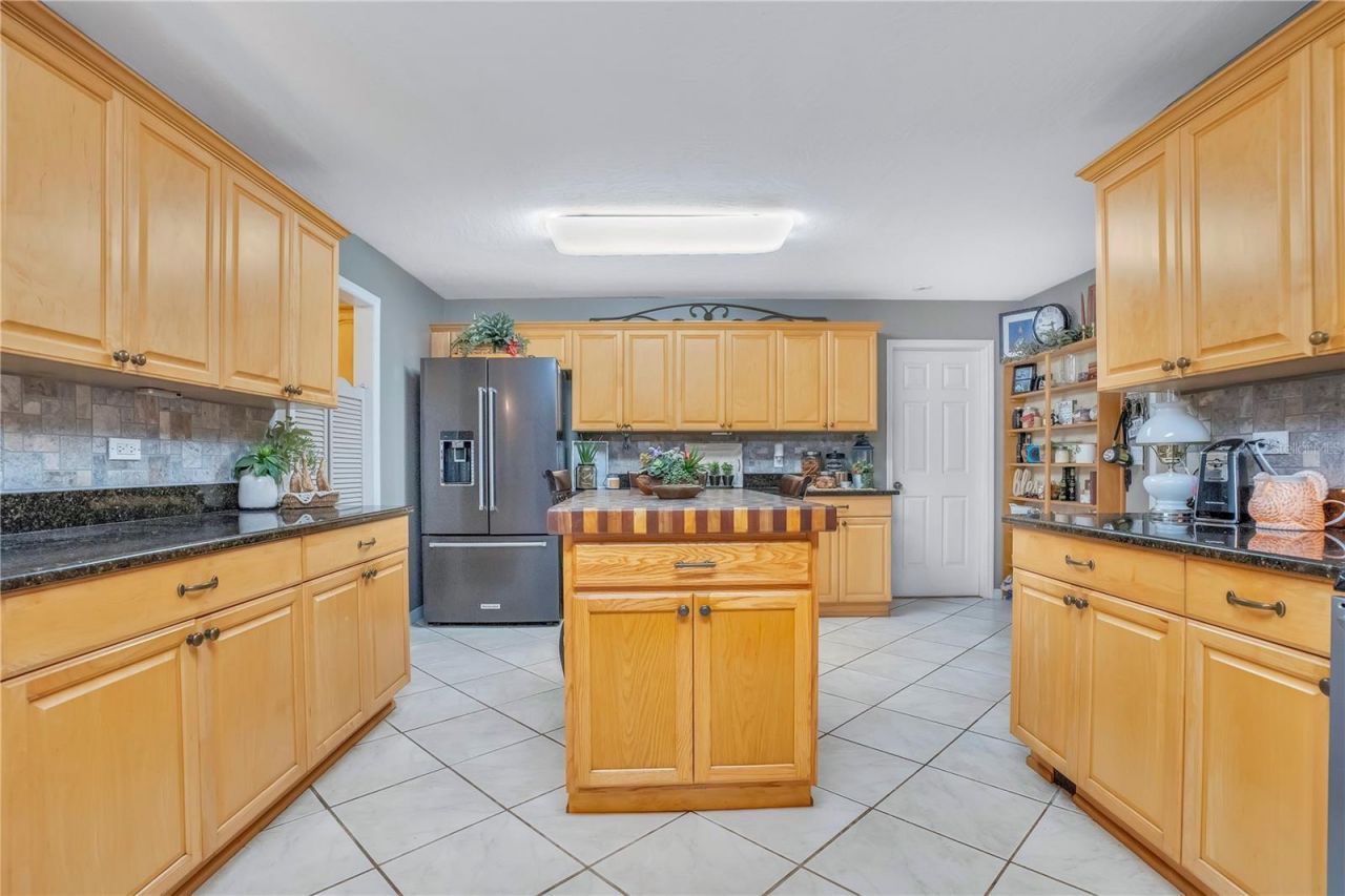 2067 Lake Juanita Road, Seville, FL 32190 Photo