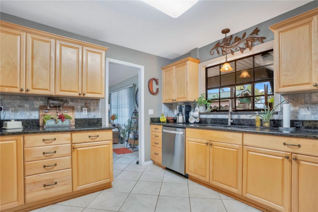 2067 Lake Juanita Road, Seville, FL 32190 Photo