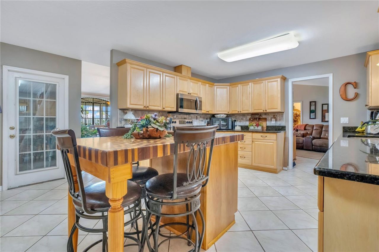 2067 Lake Juanita Road, Seville, FL 32190 Photo