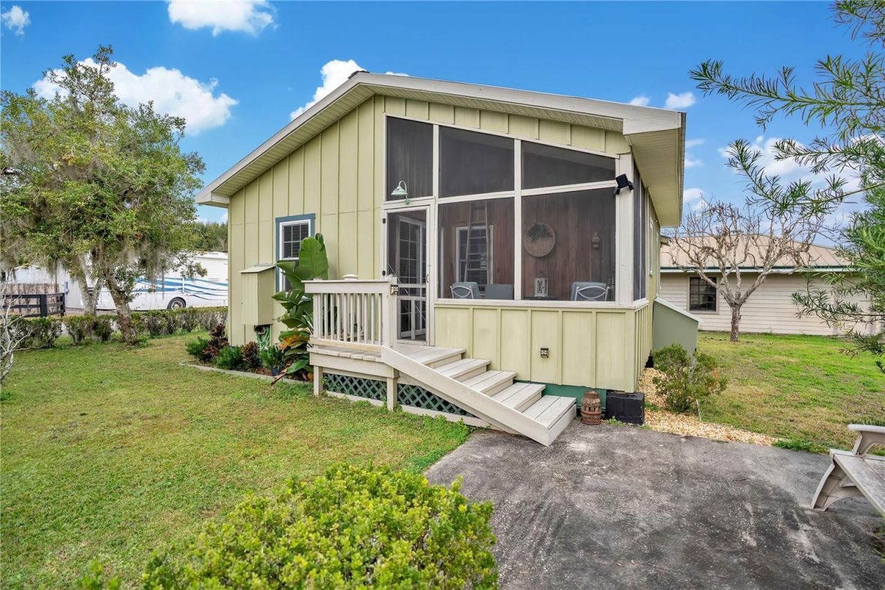 2067 Lake Juanita Road, Seville, FL 32190 Photo