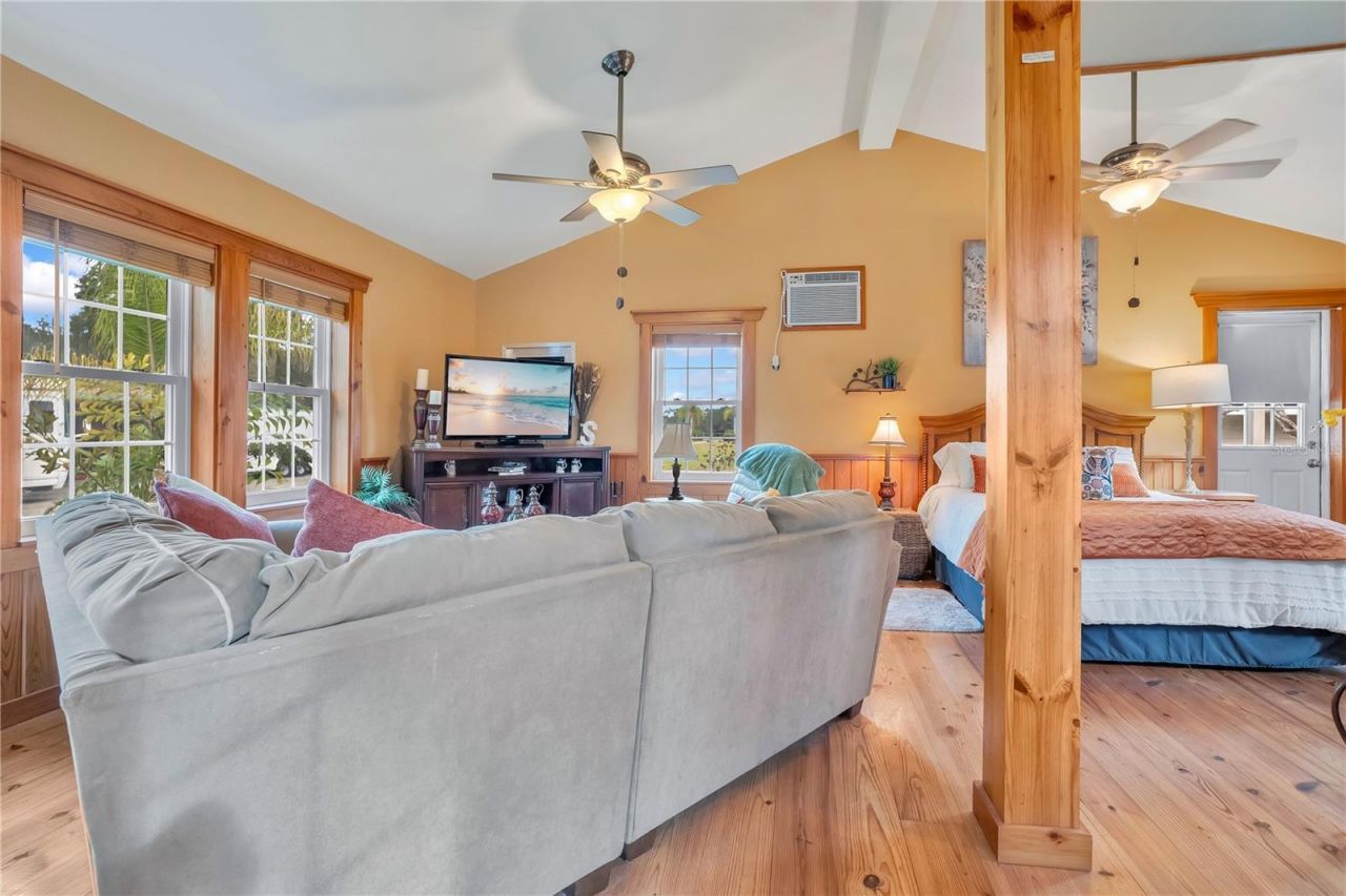 2067 Lake Juanita Road, Seville, FL 32190 Photo