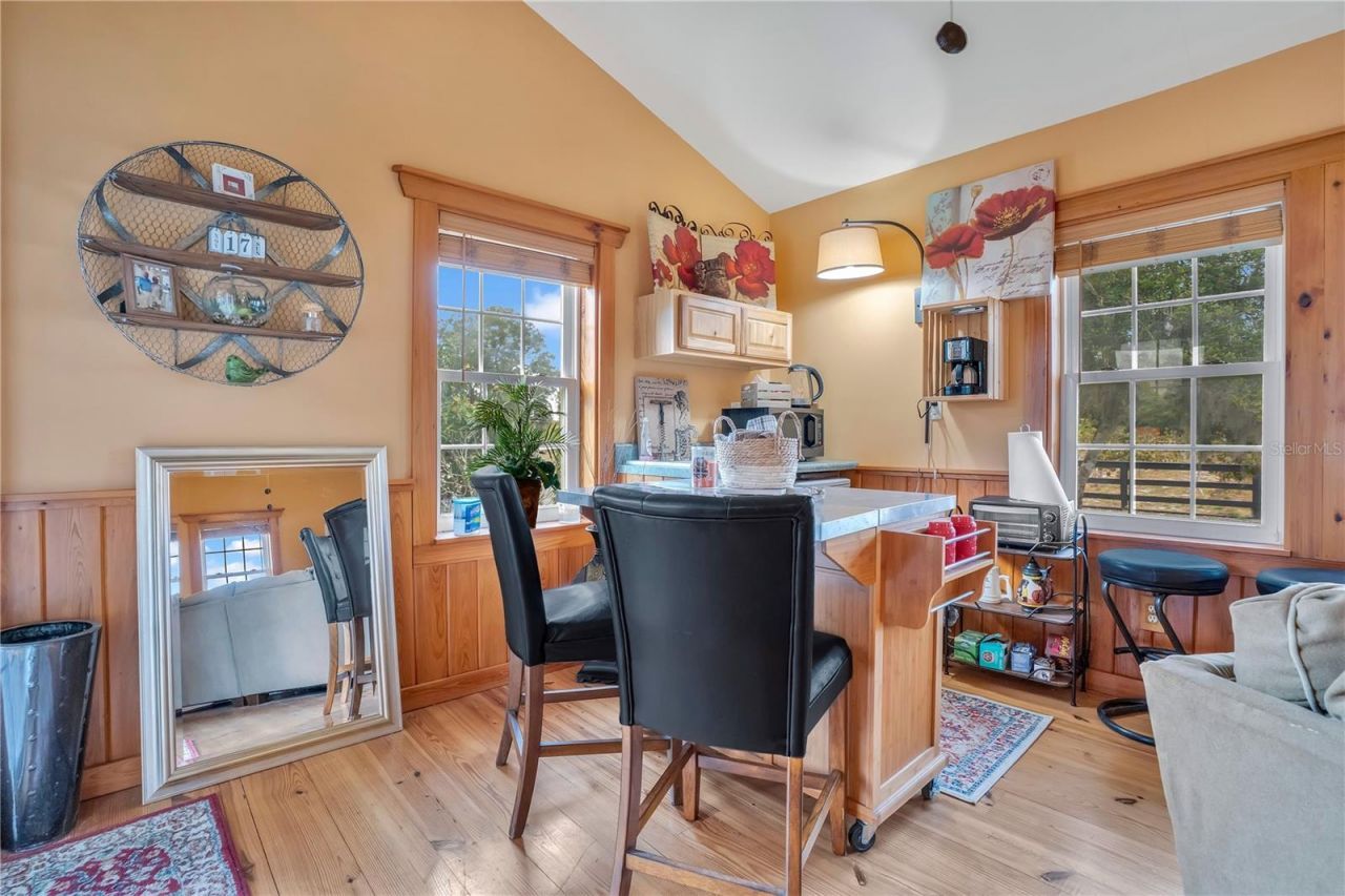 2067 Lake Juanita Road, Seville, FL 32190 Photo