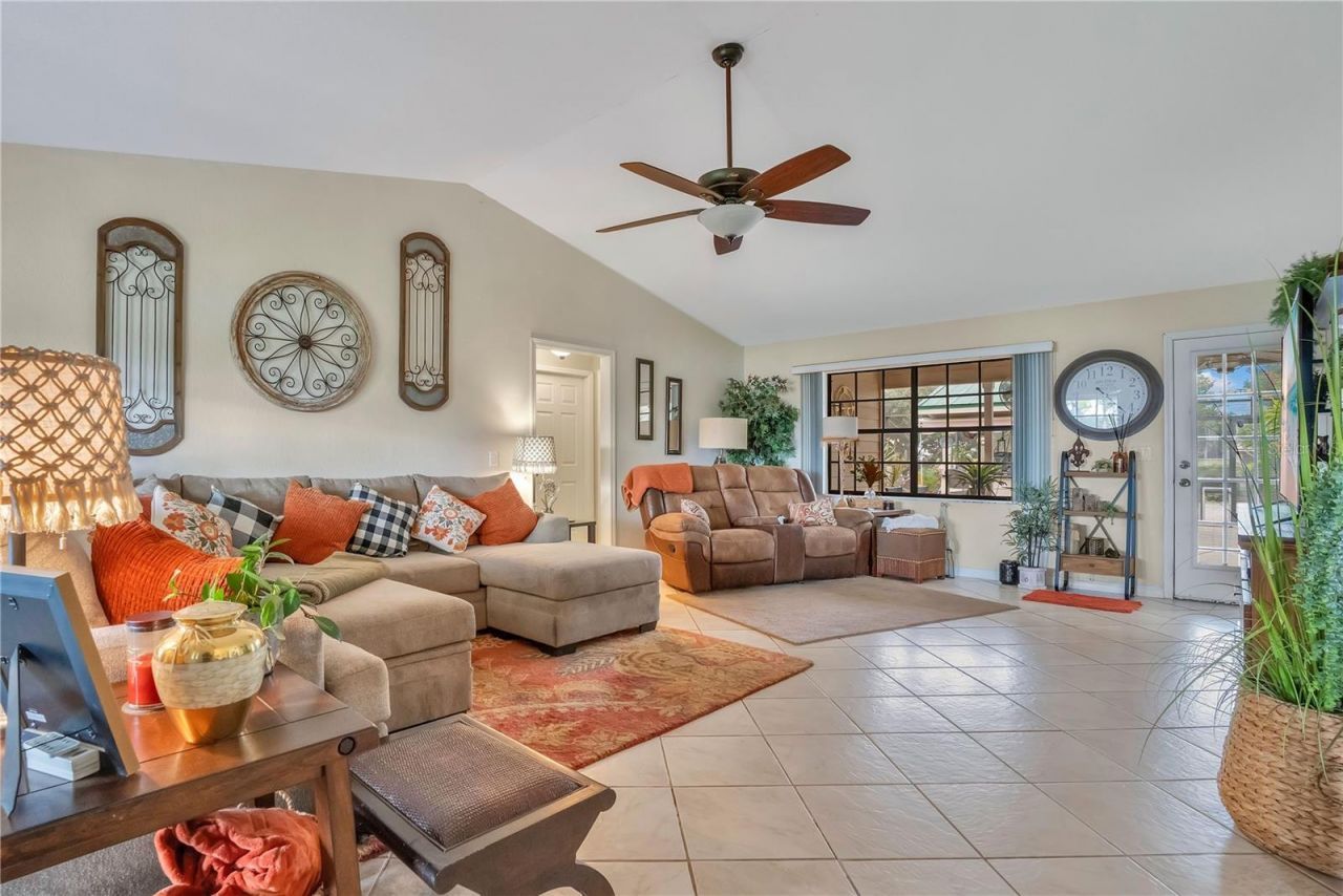 2067 Lake Juanita Road, Seville, FL 32190 Photo