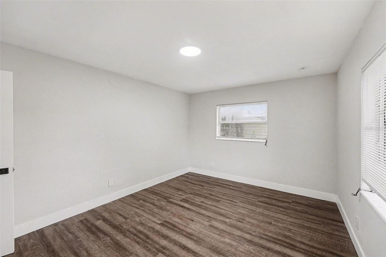 2560 Queensboro Avenue S, Saint Petersburg, FL 33712 Photo