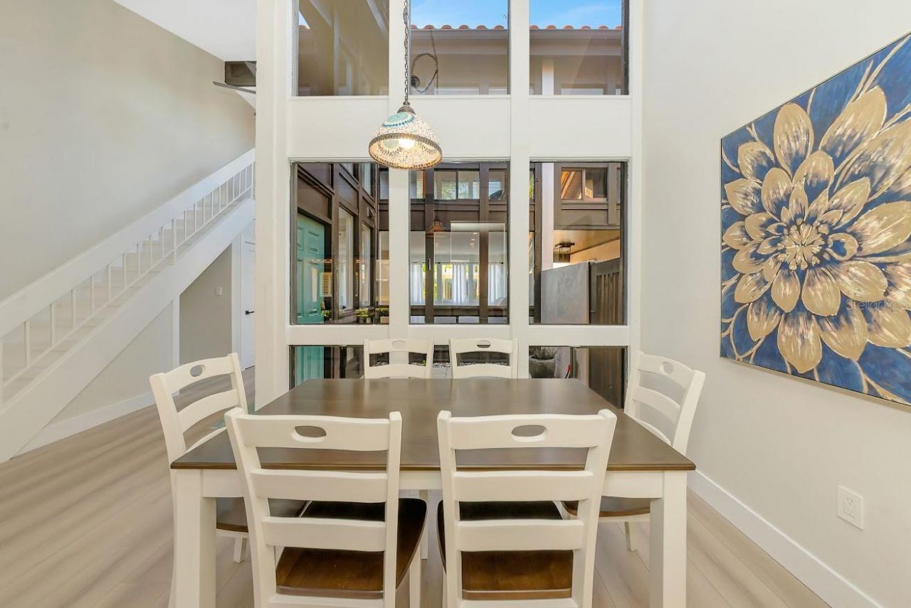 800 S Blvd Of The Presidents, Unit 16, Sarasota, FL 34236 Photo