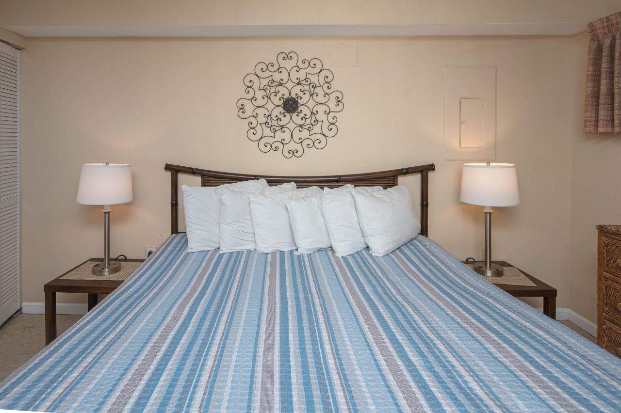 2310 N Ocean Blvd. Photo 15