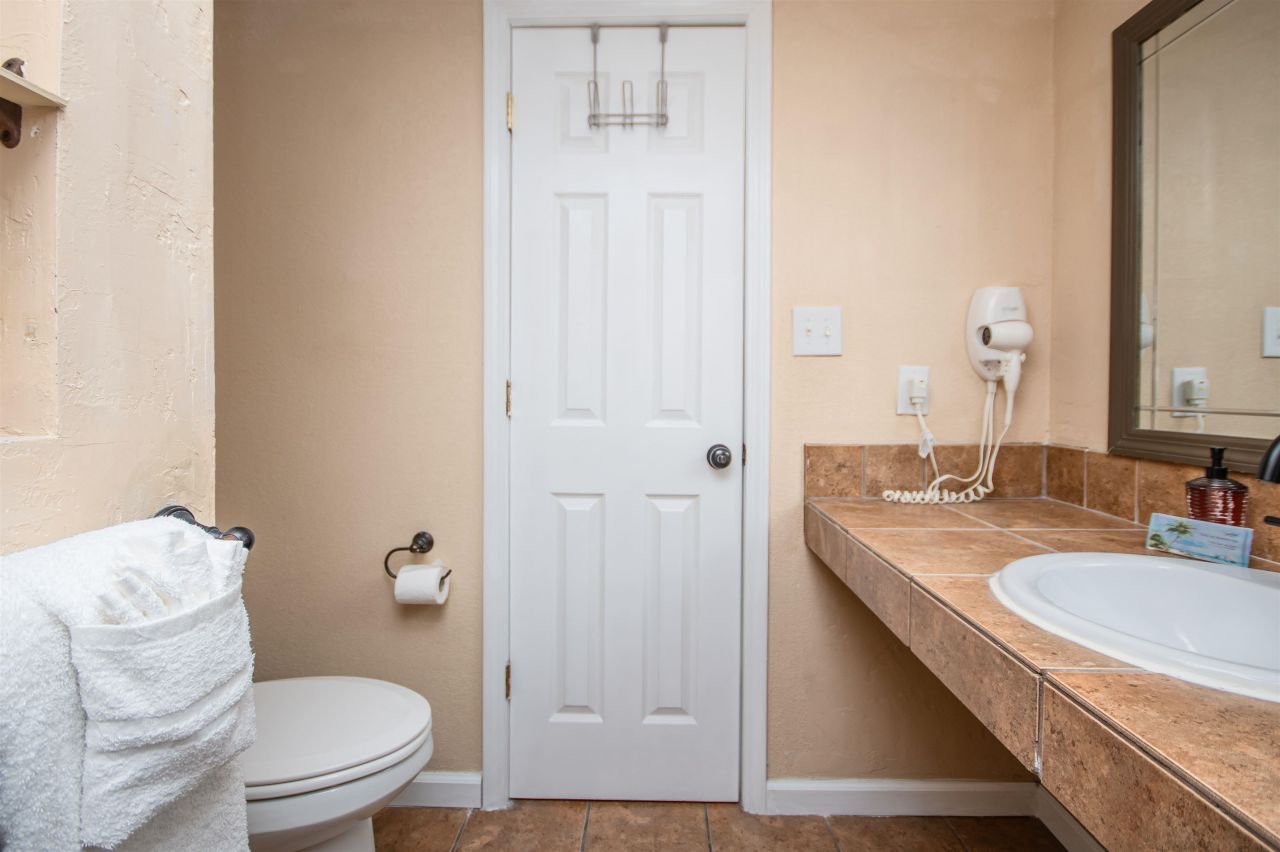 2310 N Ocean Blvd. Photo 19