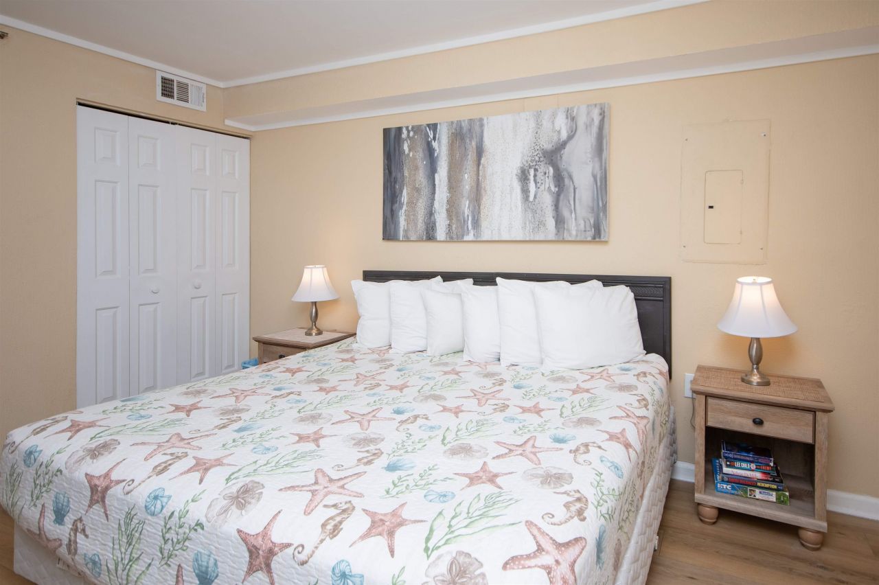 2310 N Ocean Blvd. Photo 18