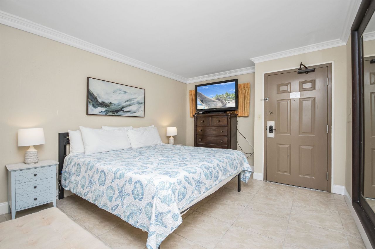 2310 N Ocean Blvd. Photo 14