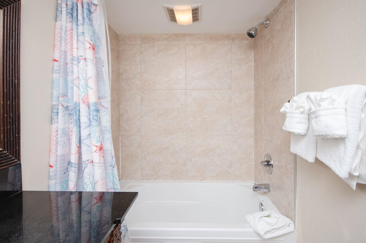 2310 N Ocean Blvd. Photo 20