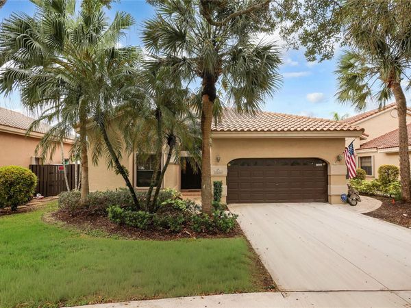 10481 NW 17th Street, Plantation, FL 33322