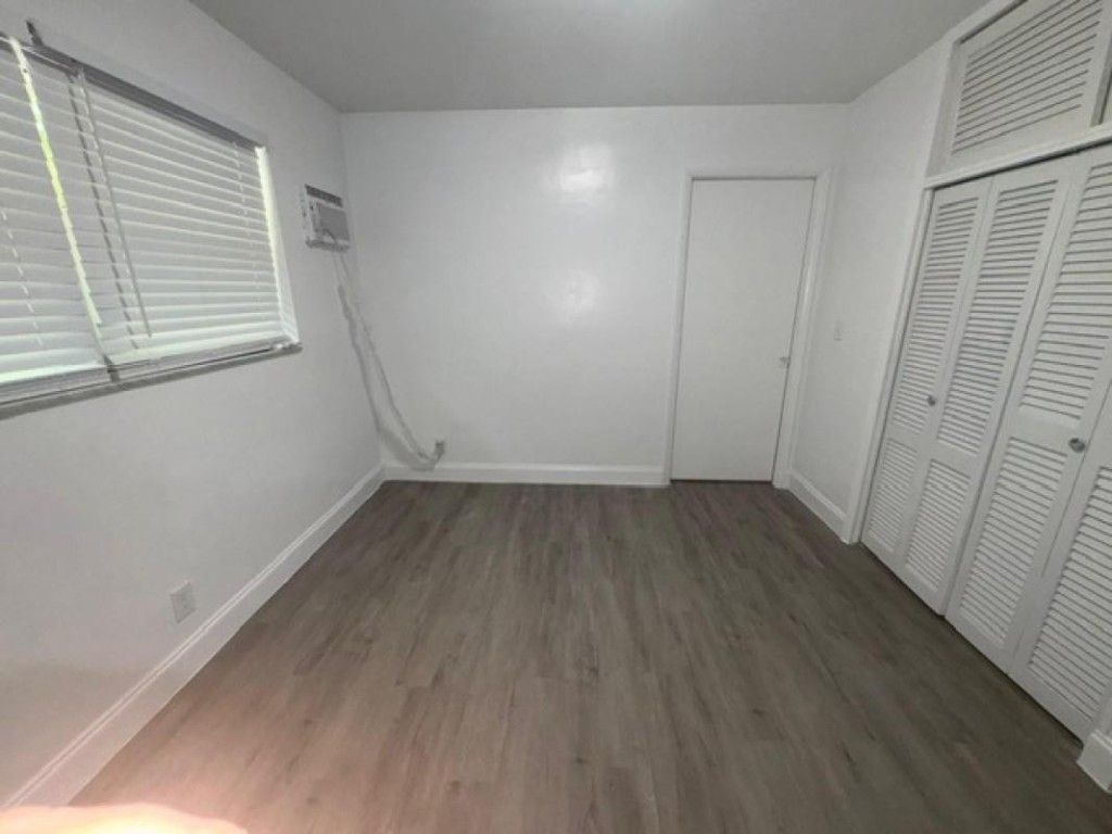 707 NE 10th Street, Unit 3, Hallandale Beach, FL 33009 Photo