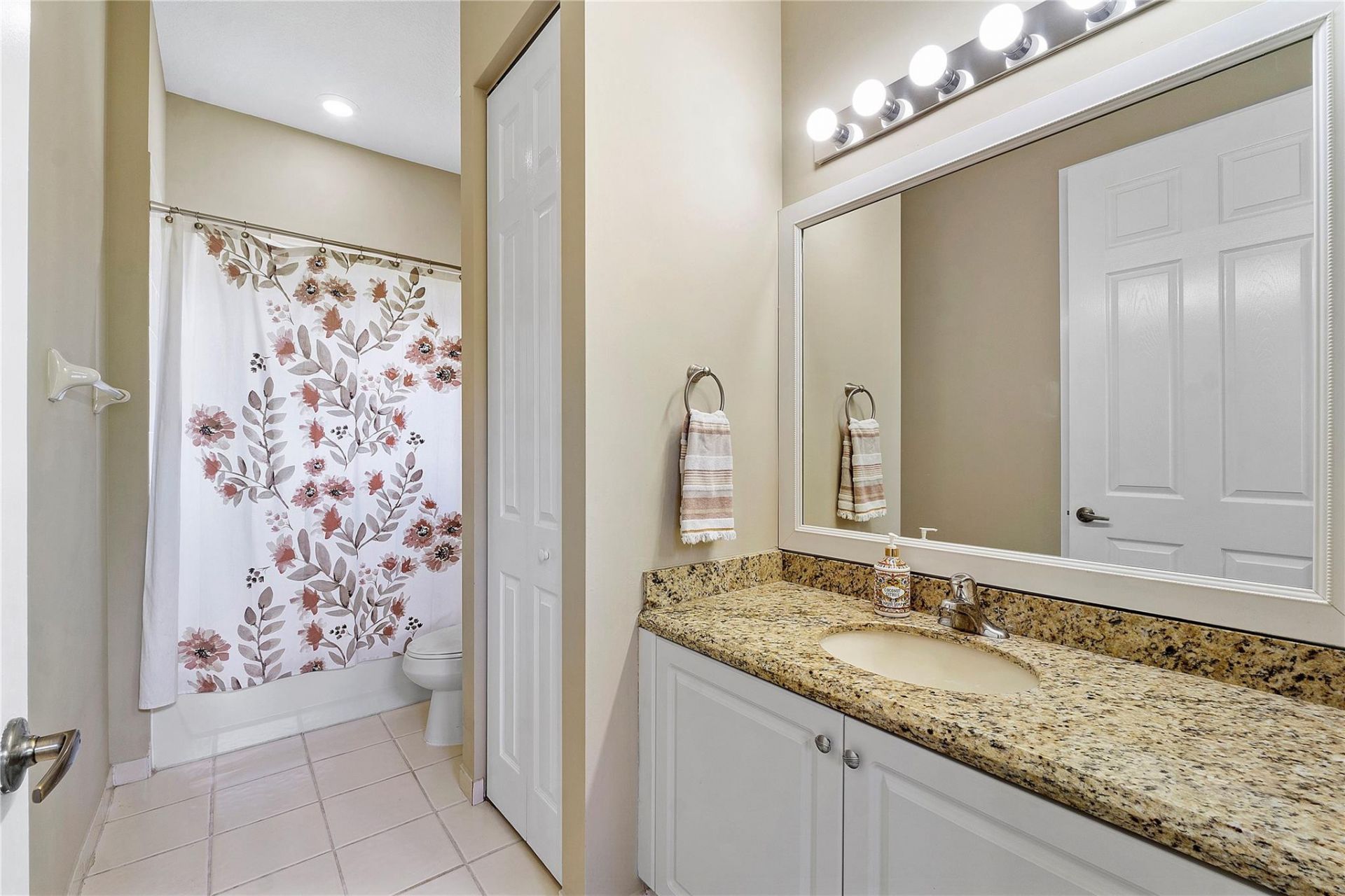 8244 NW 107th Terrace, Parkland, FL 33076 Photo