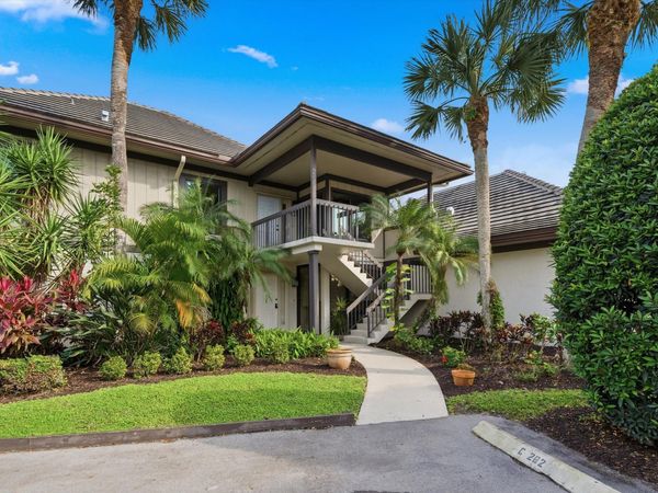 13254 Polo Club Road, Unit C202, Wellington, FL 33414