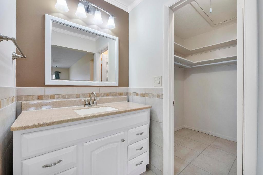 212 High Point Terrace W, Unit A, Delray Beach, FL 33445 Photo