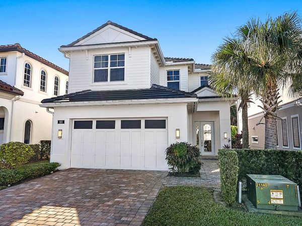 165 Bonnette Hunt Club Lane, Palm Beach Gardens, FL 33418