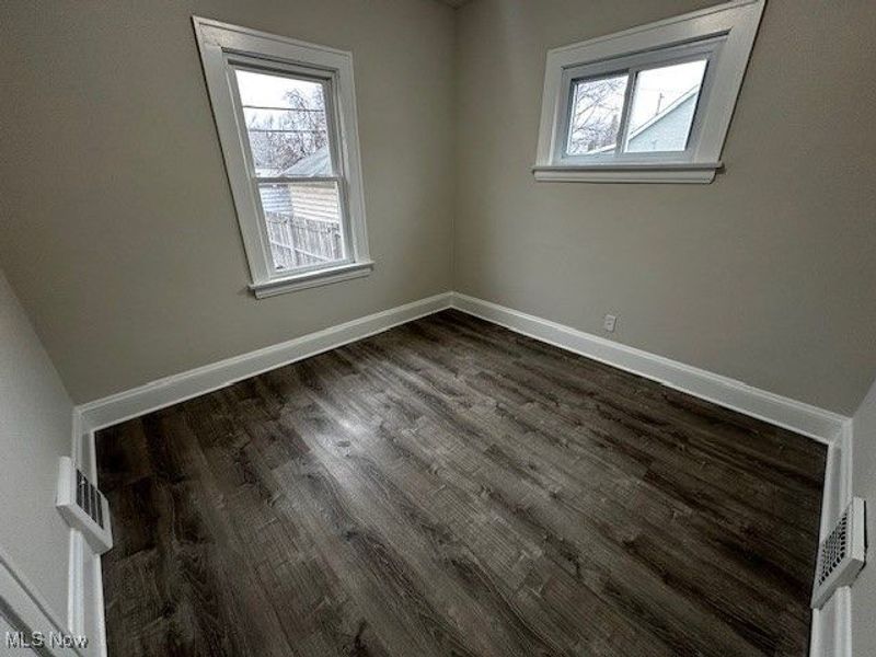 20517 Raymond Street, Maple Heights, OH 44137 Photo 13