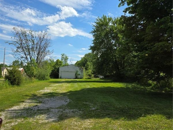 3852 Sleepy Hollow Road, Brunswick Hills, OH 44212
