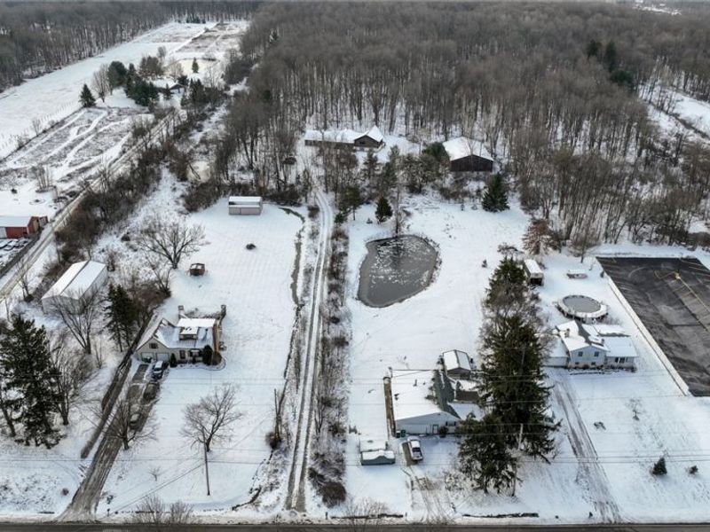 3852 Sleepy Hollow Road, Brunswick Hills, OH 44212 Photo 4