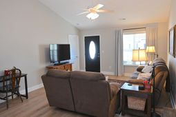 233 Macarthur Dr. photo 4