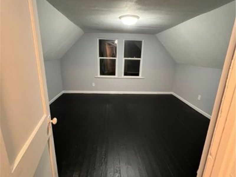 8801 Beckman Avenue, Cleveland, OH 44104 Photo 8