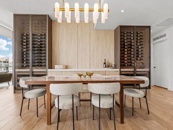 2678 Tigertail Ave, Unit 1806, Miami, FL 33133