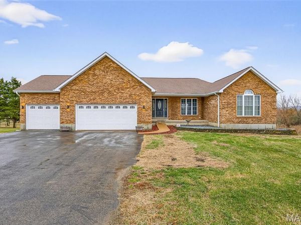 6 Annie Lane, Farmington, MO 63640