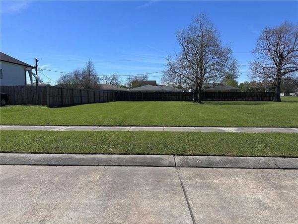 2308 BENJAMIN Street, Arabi, LA 70032