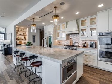 1918 Olive Street, Unit 2002, Dallas, TX 75201